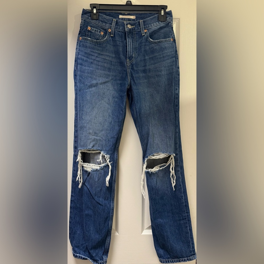 Women’s Levi’s Low Pro Straight Jeans size 25